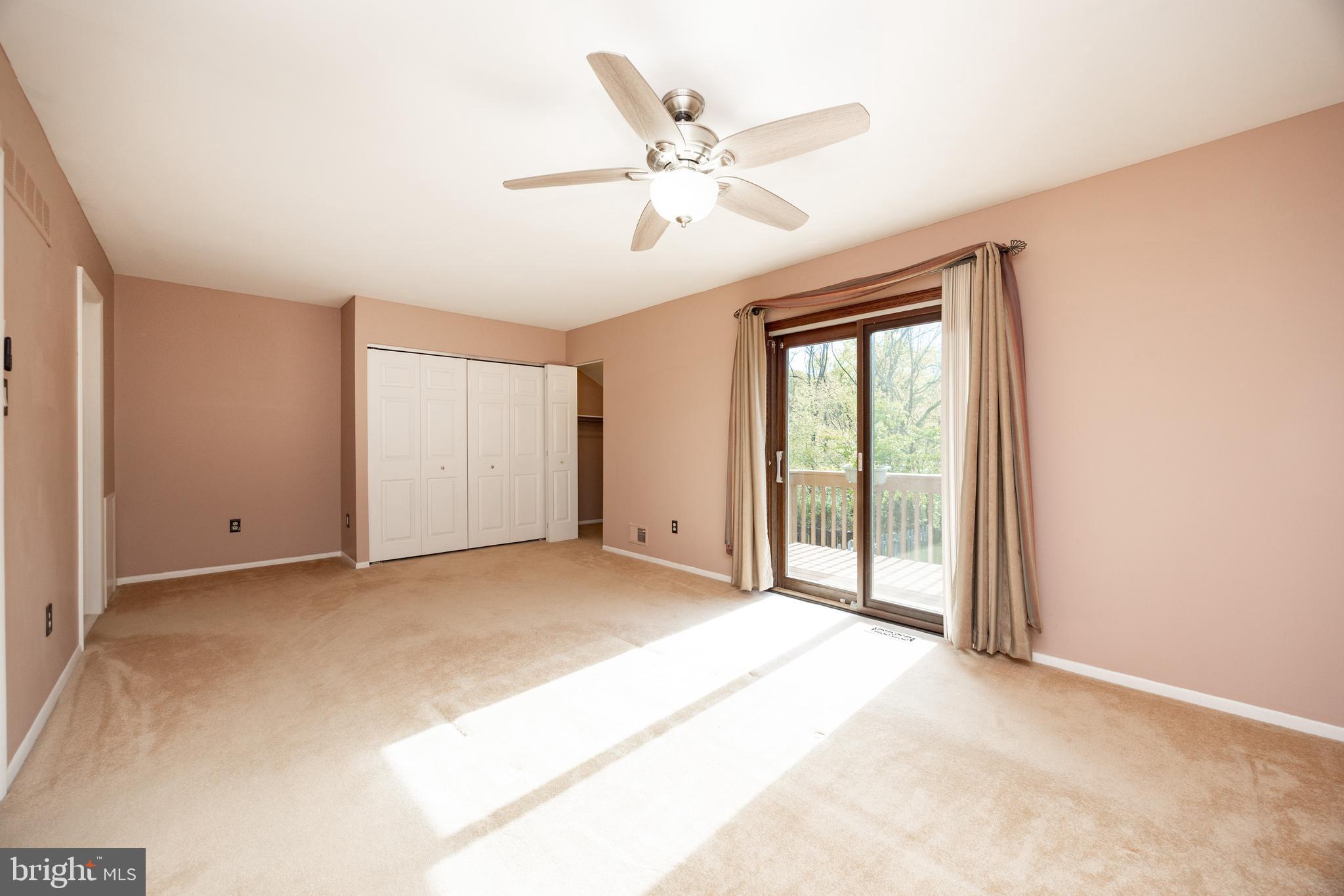 142 LARCHWOOD COURT