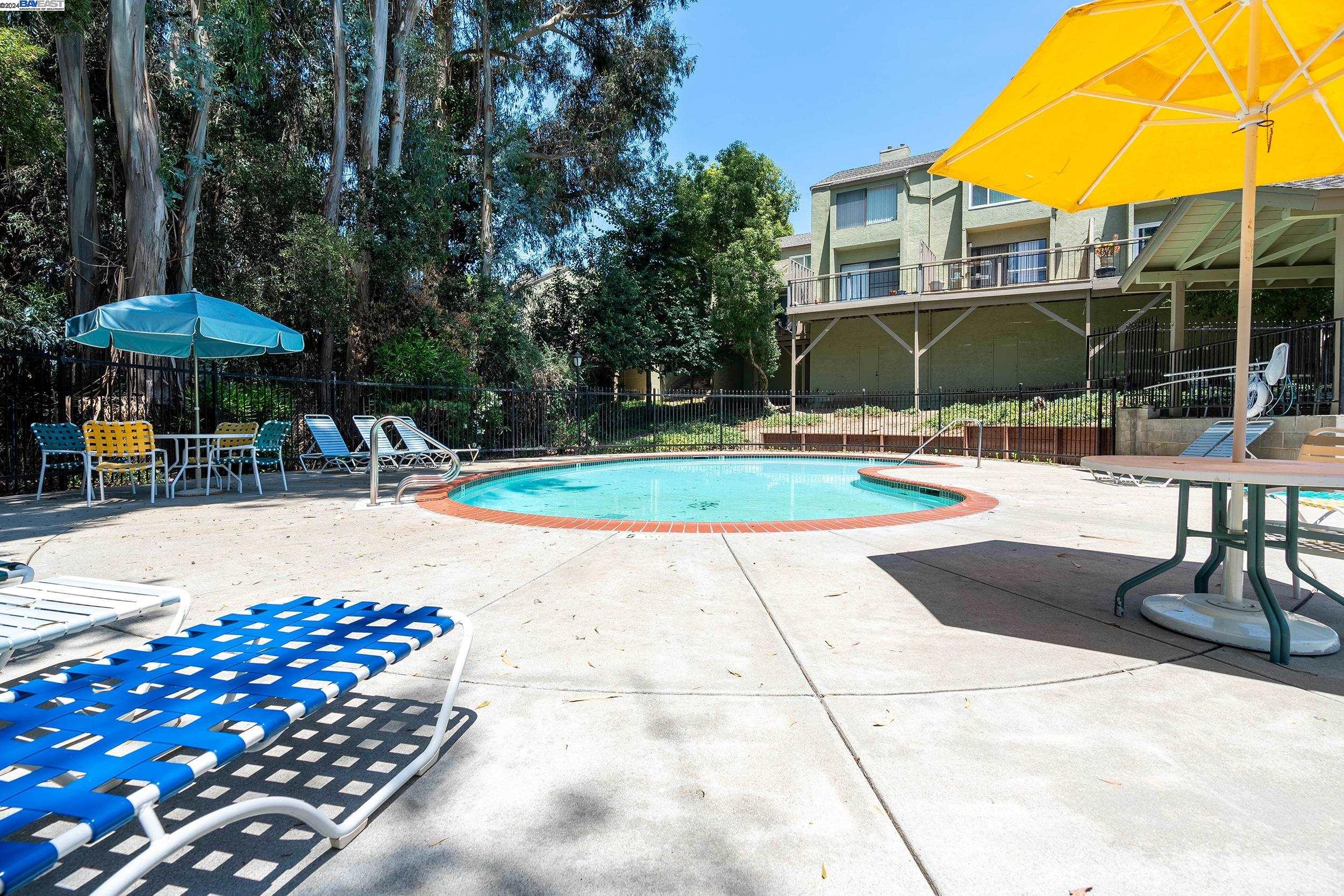 1724 Calais Ct