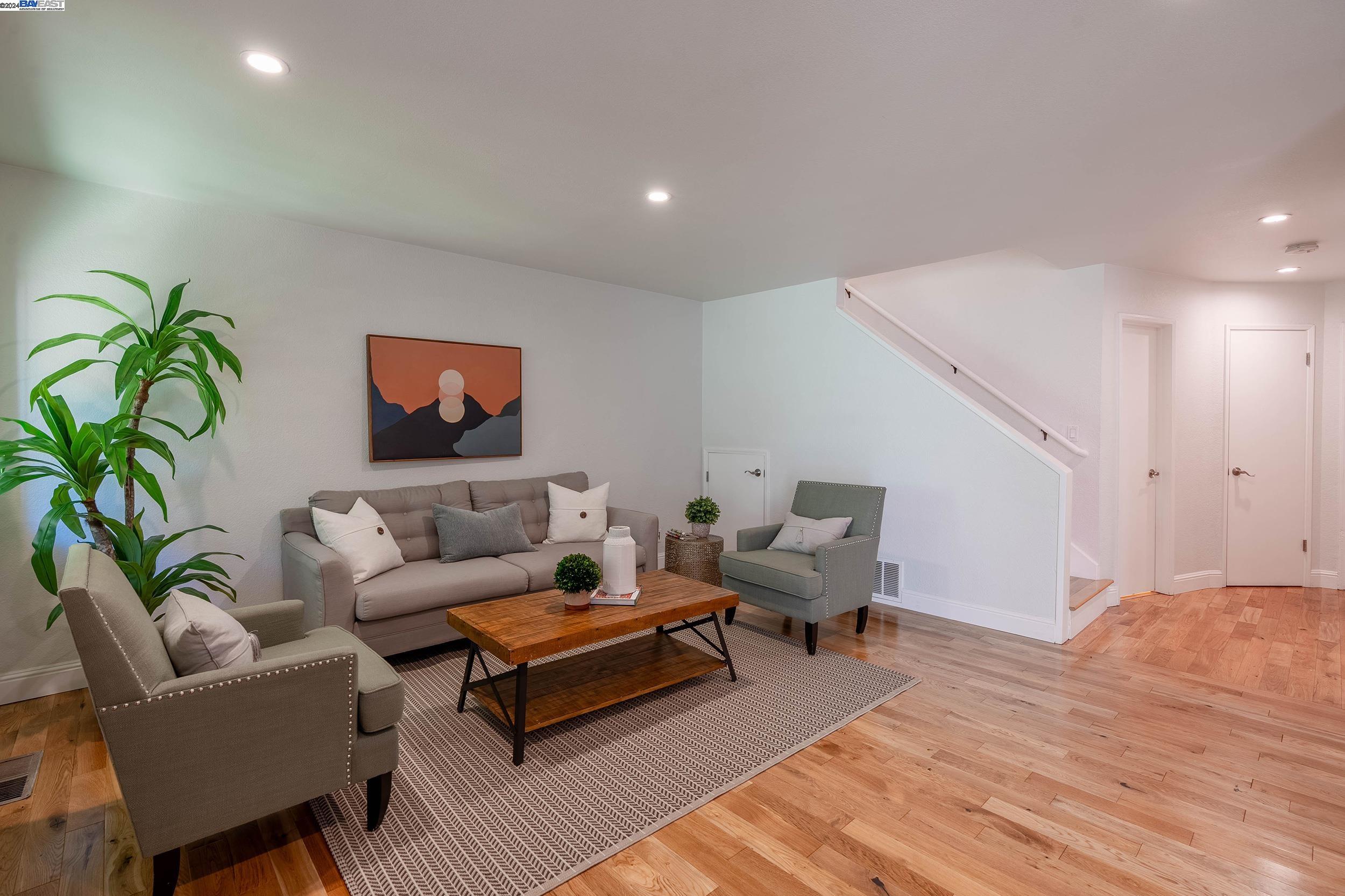 1724 Calais Ct