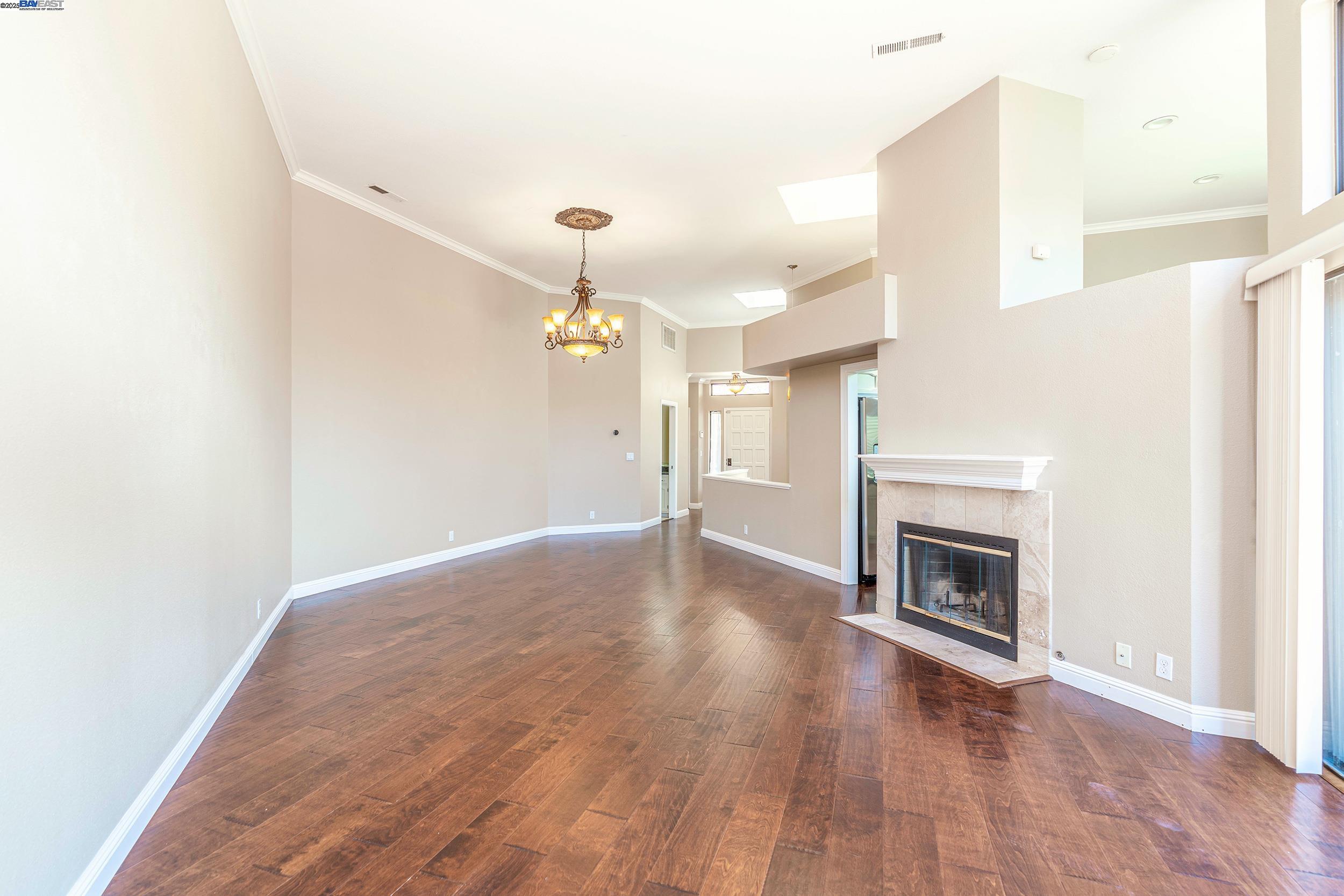 4009 W Lakeshore