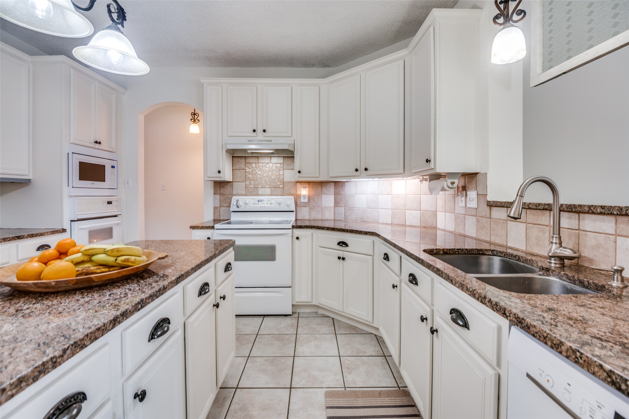 1200 Rosewood Trail