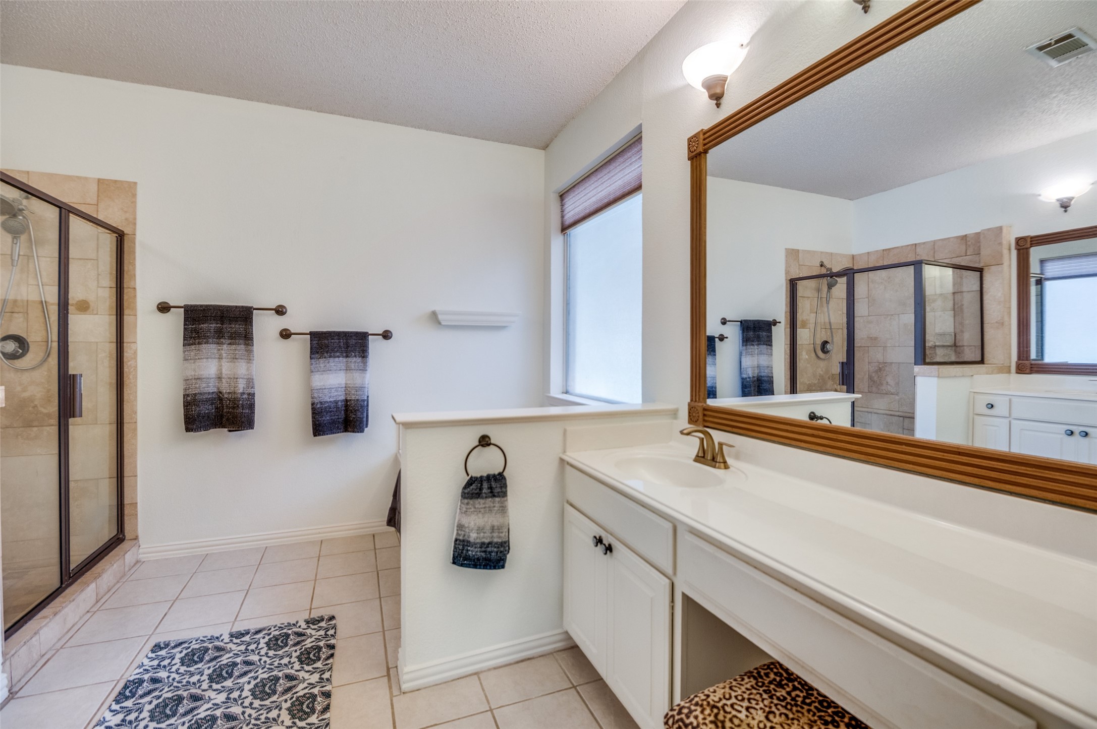 1200 Rosewood Trail