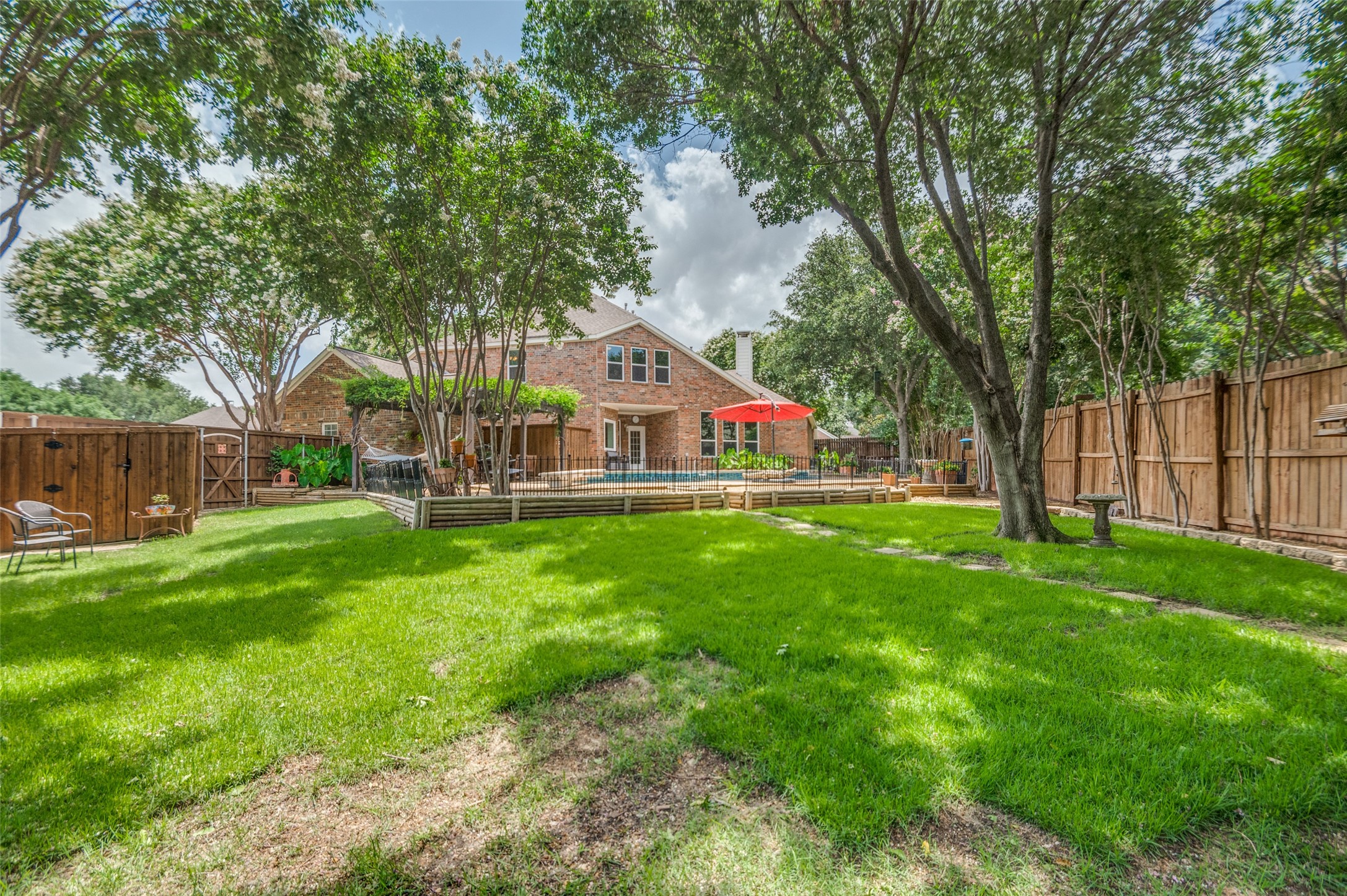 1200 Rosewood Trail