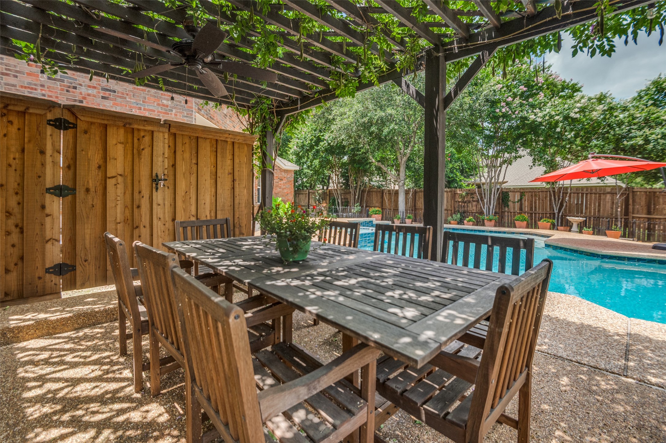 1200 Rosewood Trail