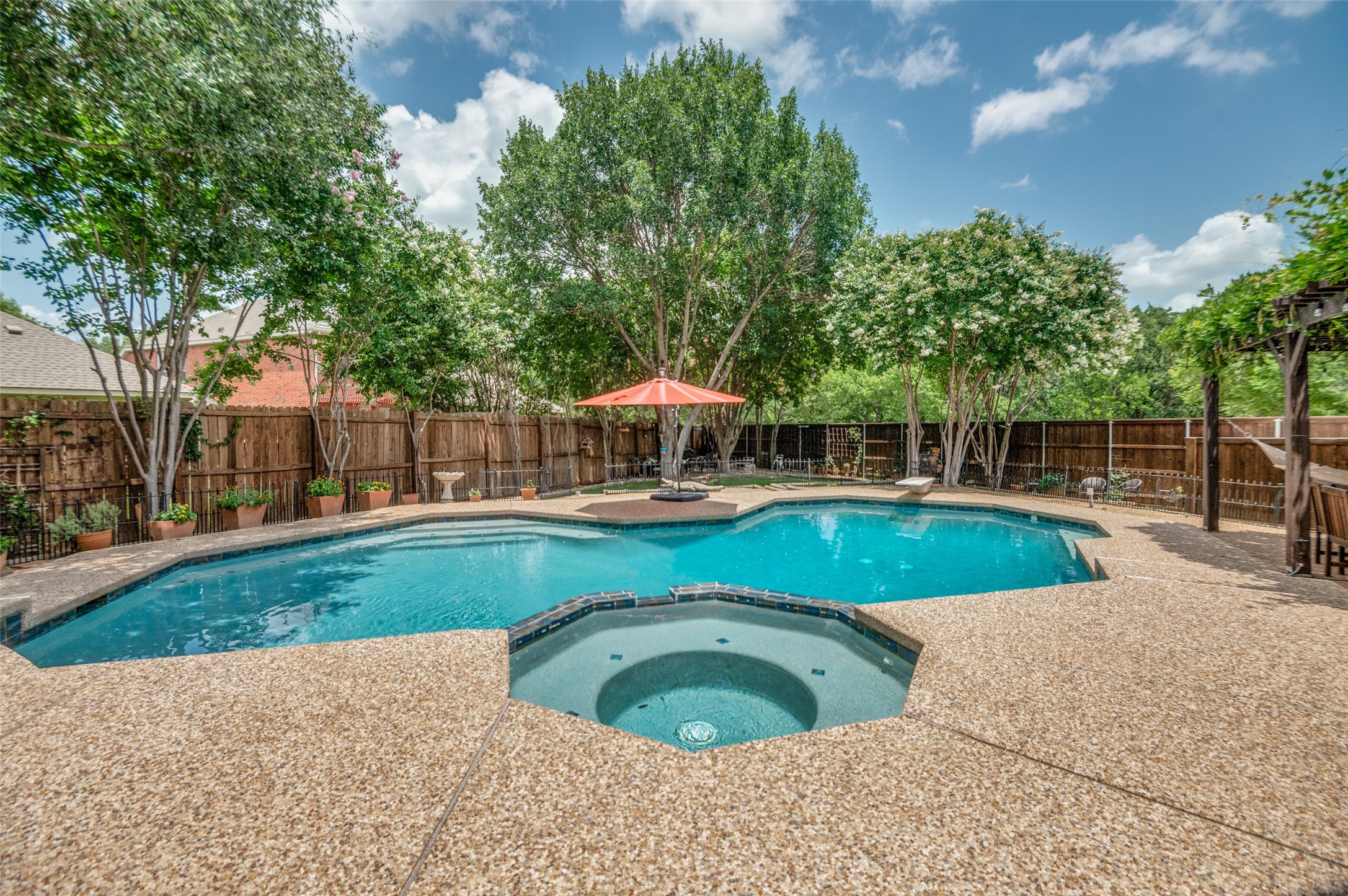 1200 Rosewood Trail