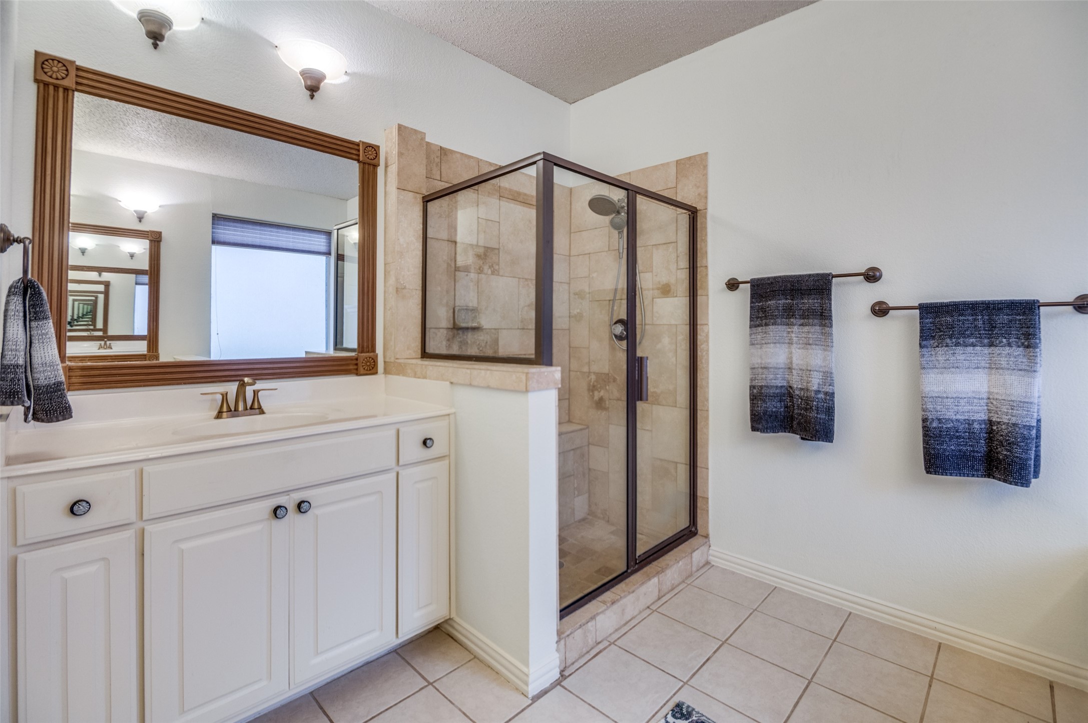 1200 Rosewood Trail