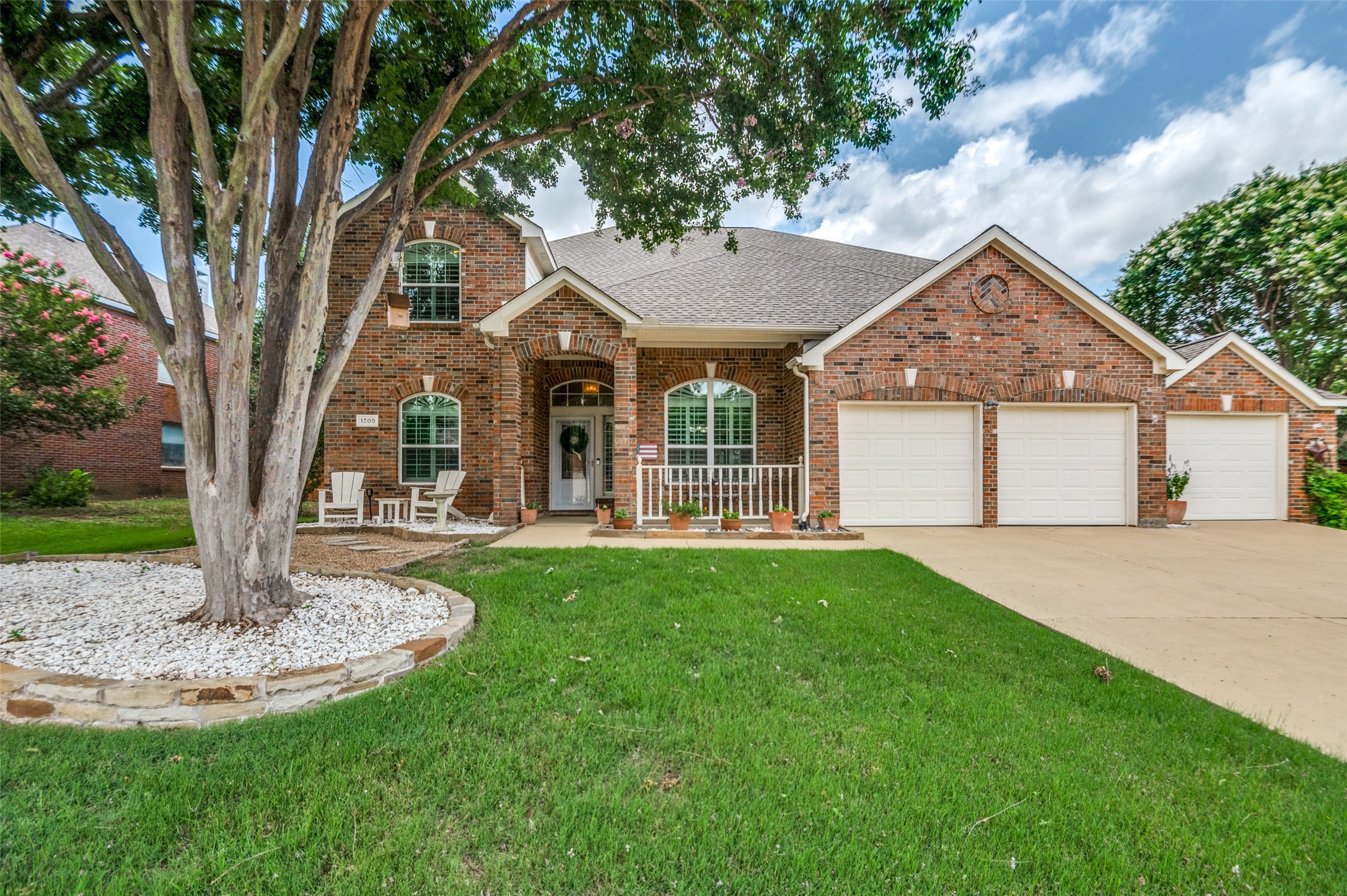 1200 Rosewood Trail