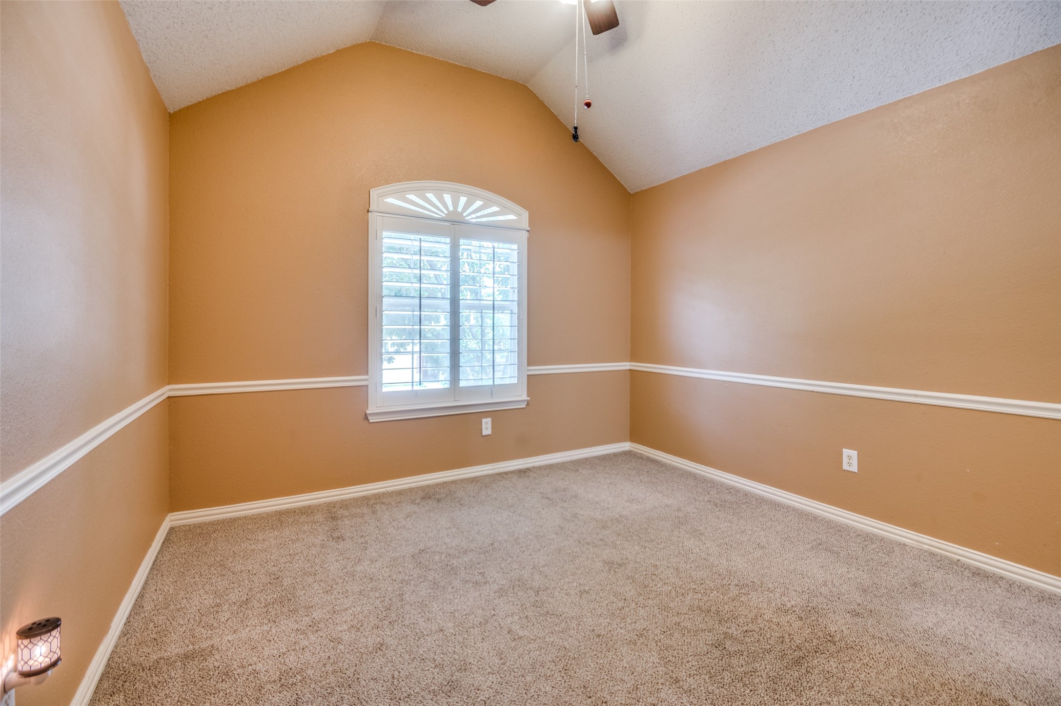 1200 Rosewood Trail
