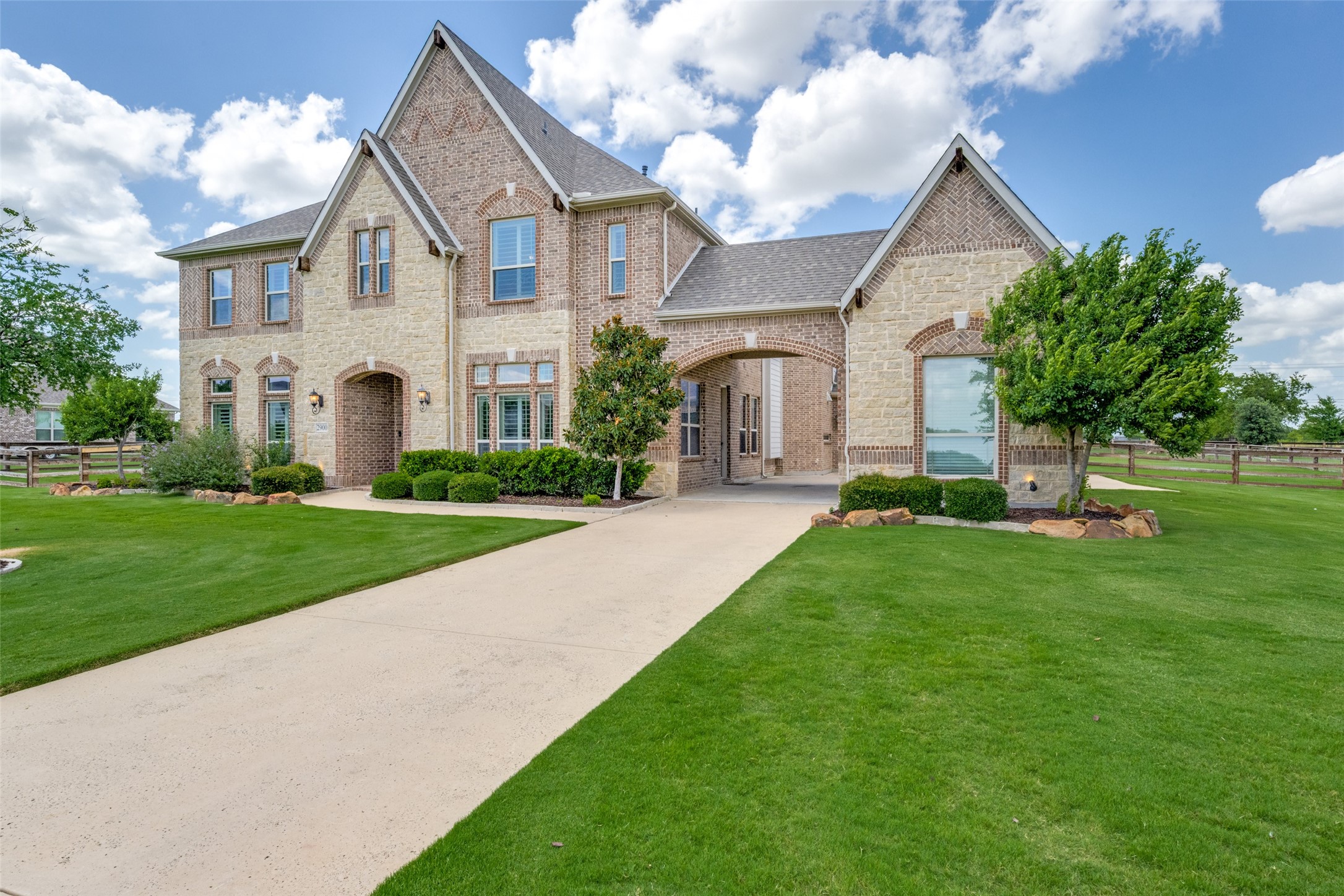 2900 Prairie View Drive