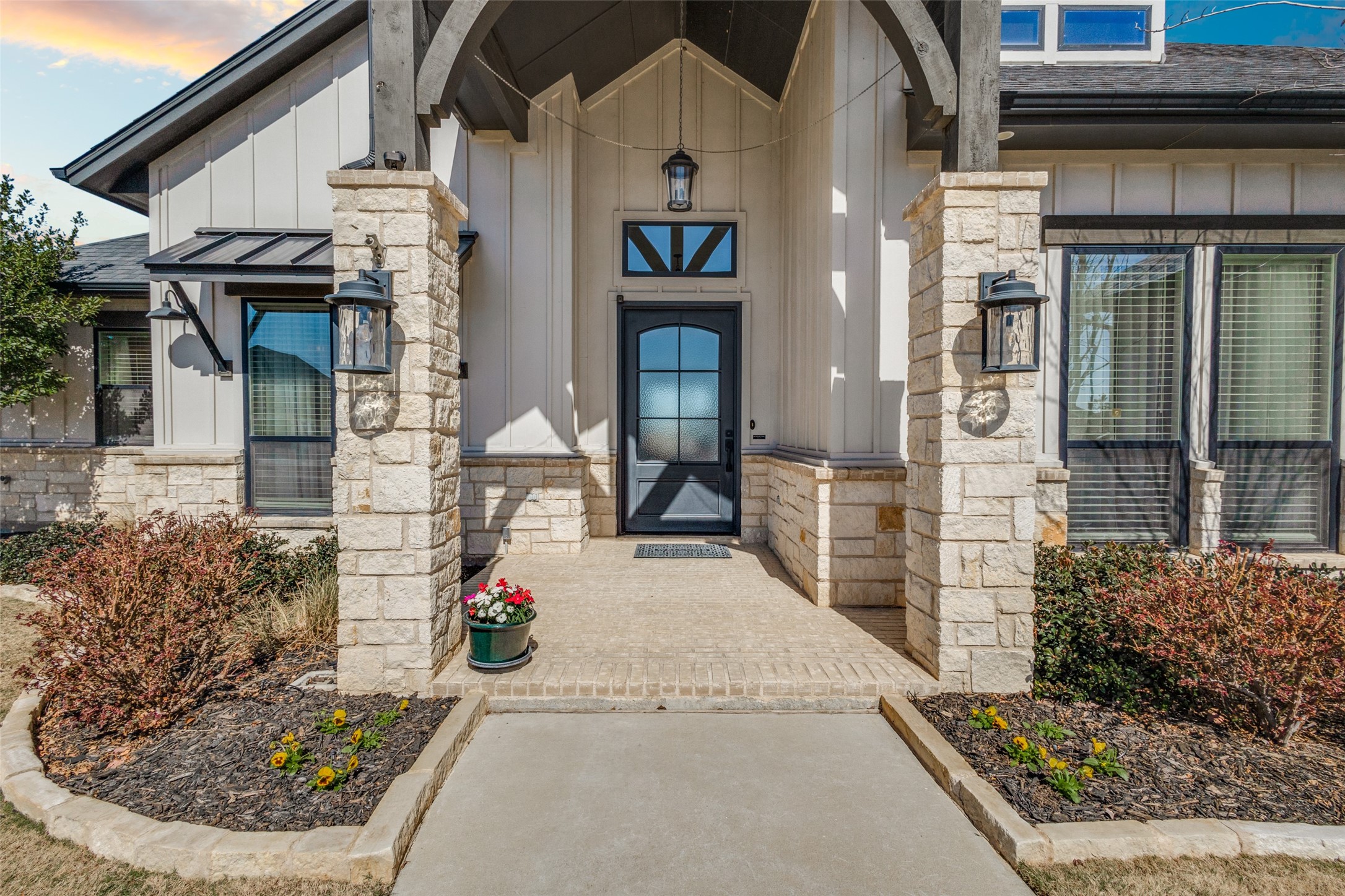 3400 Crosshill Court