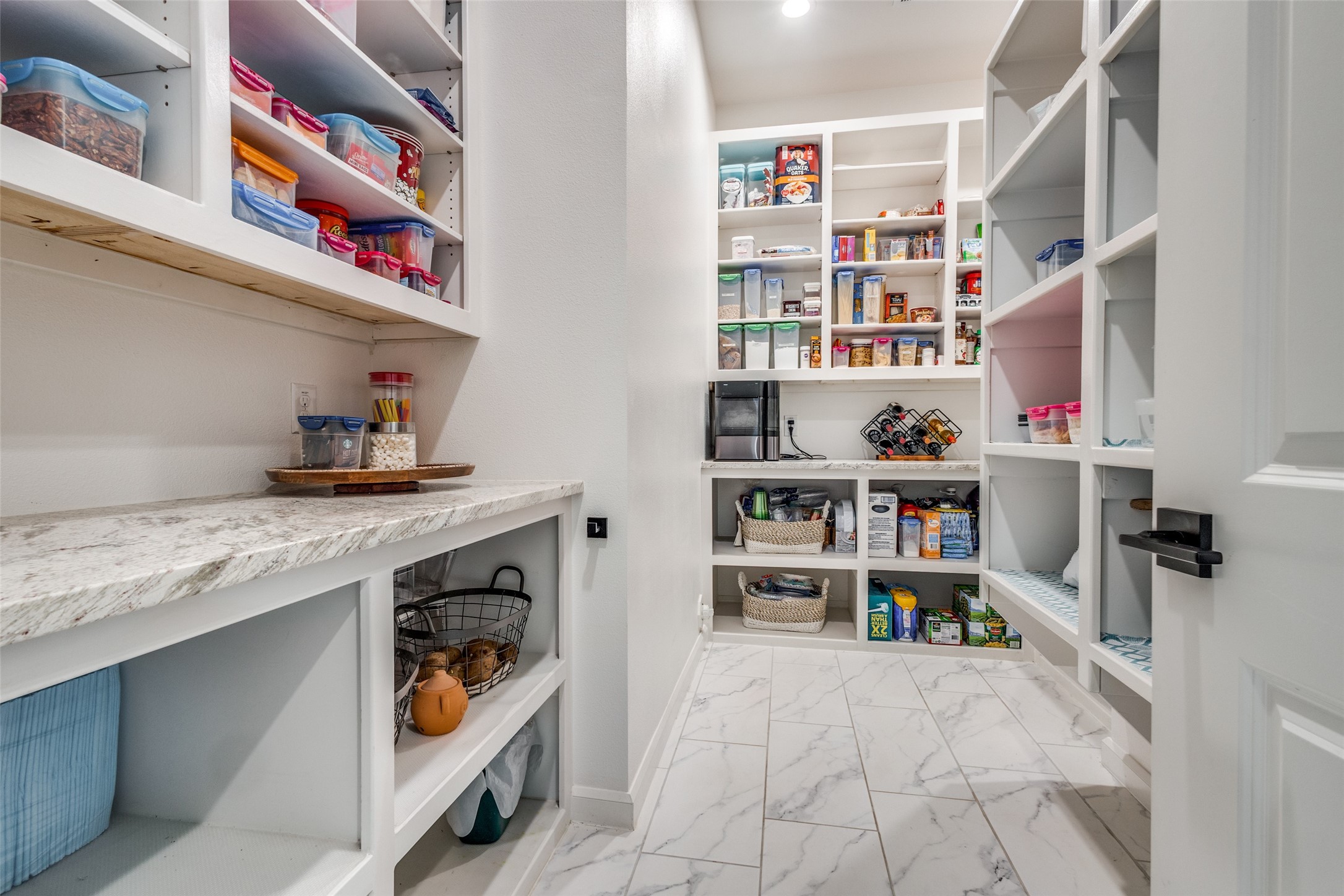 3400 Crosshill Court