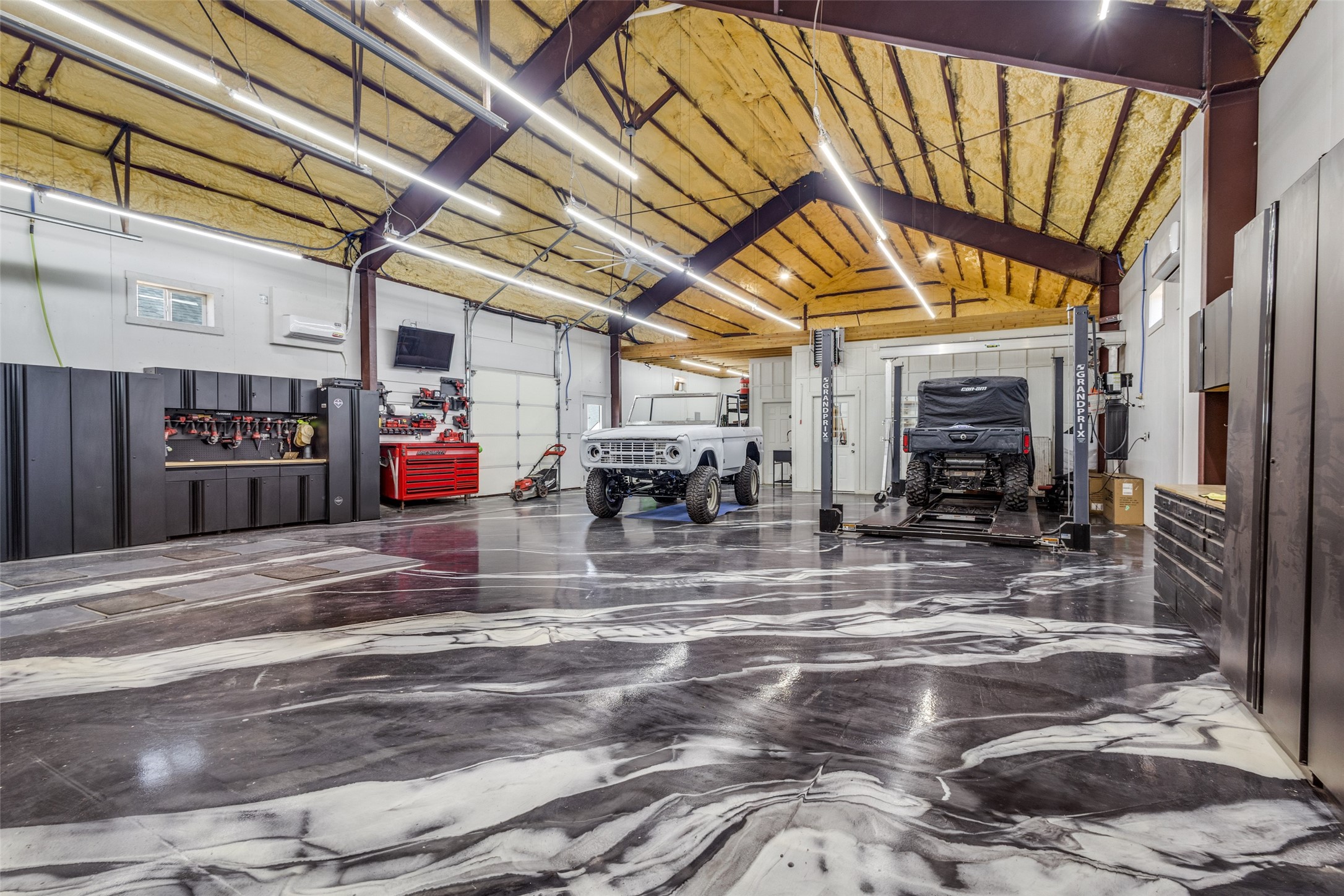 3400 Crosshill Court