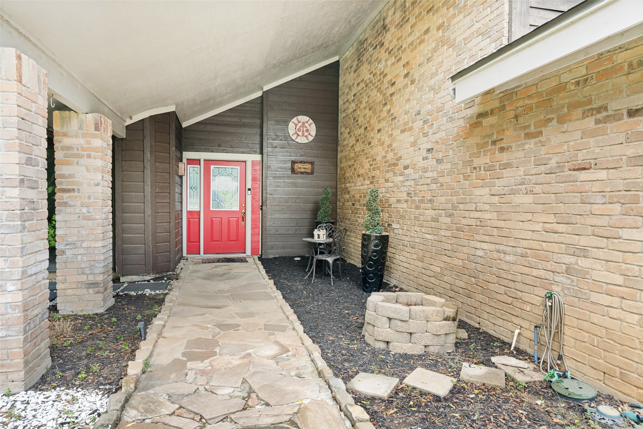 2512 Winding Hollow Lane