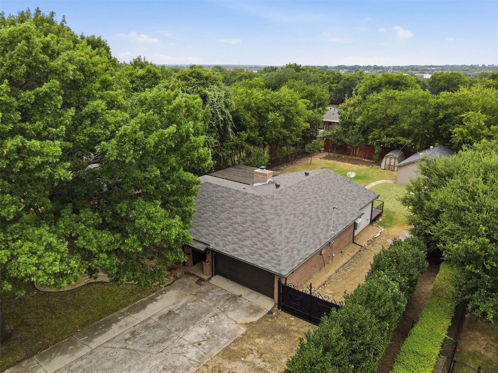 917 E Worth Street