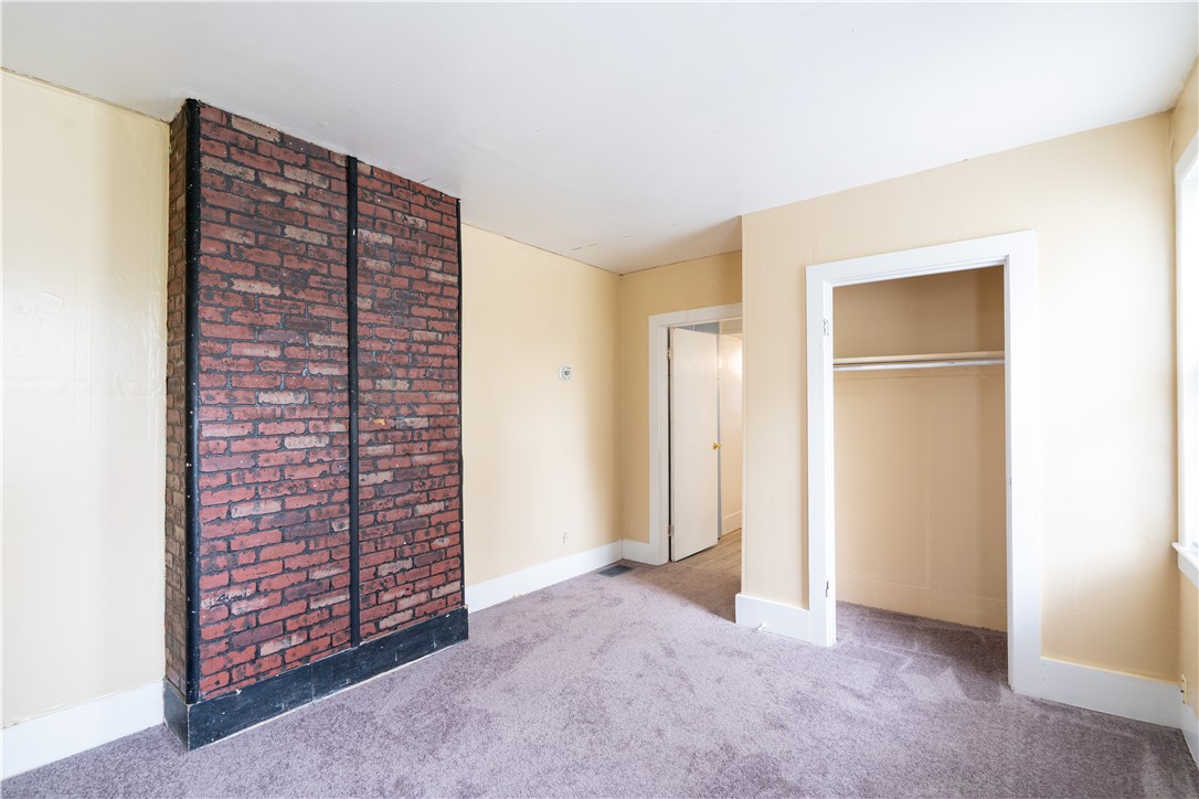 16 Clay St Street