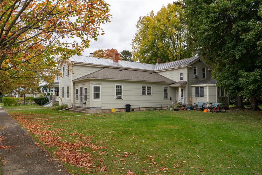 16 Clay St Street