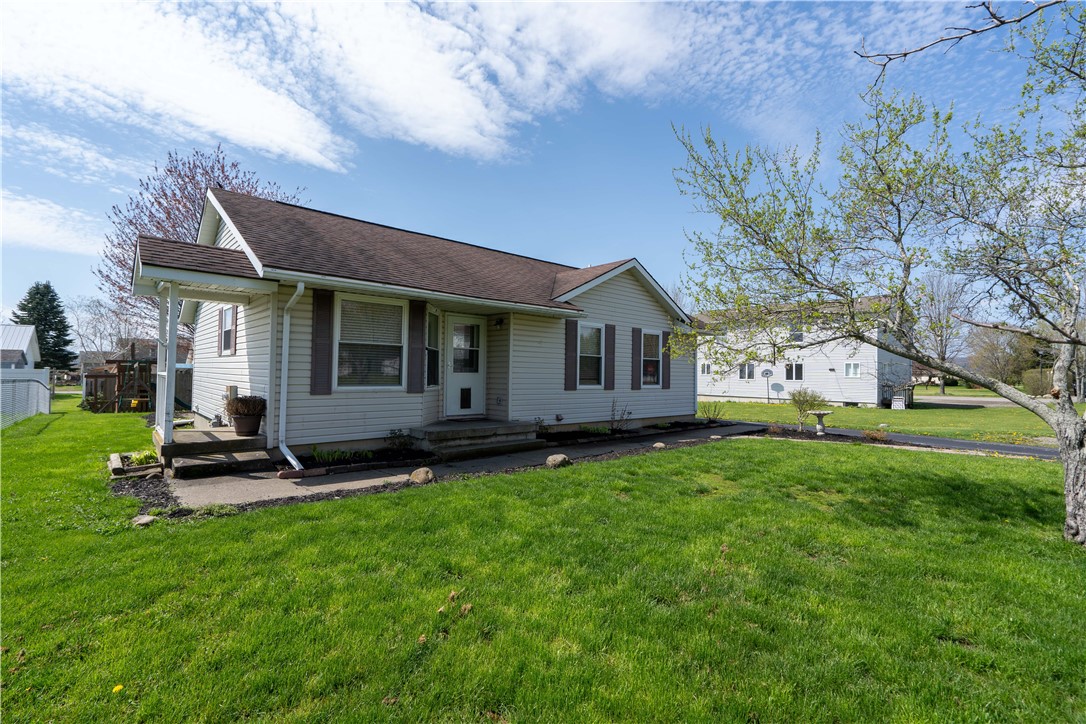 4 Hillside Drive