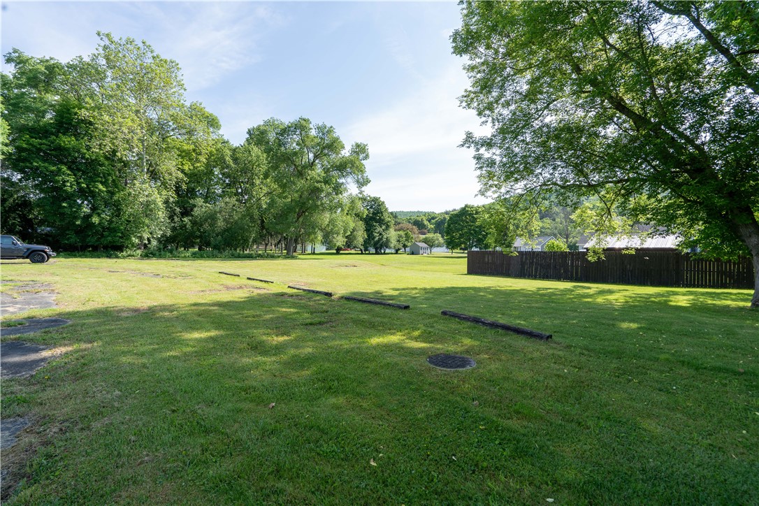343 Seneca Road