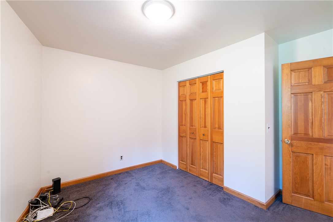 5993 Lawrence Hill Road