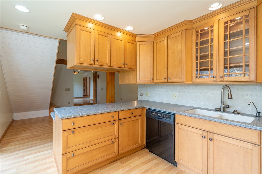5993 Lawrence Hill Road