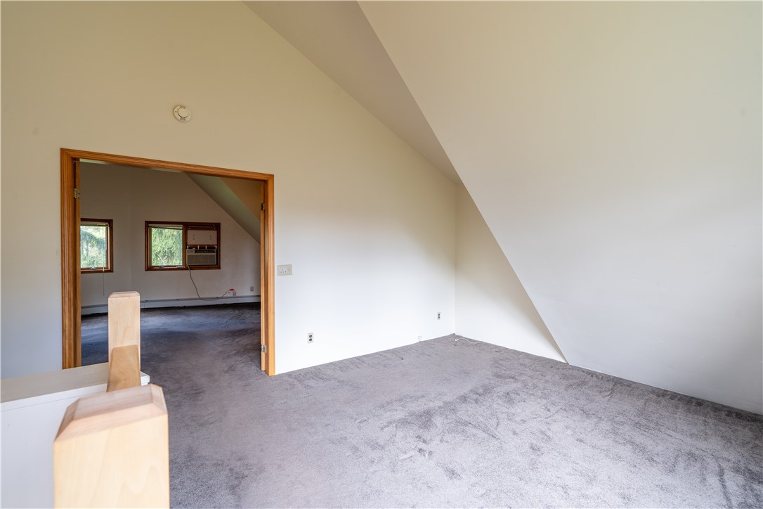 5993 Lawrence Hill Road