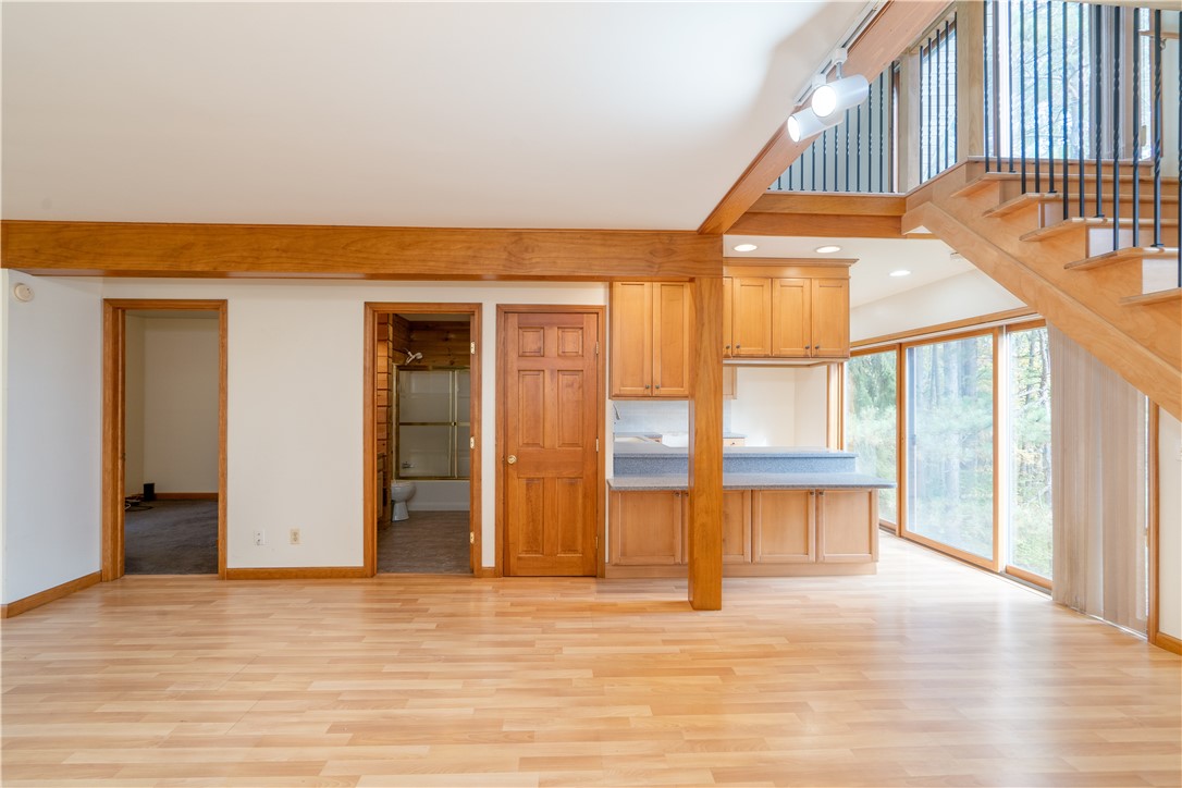 5993 Lawrence Hill Road
