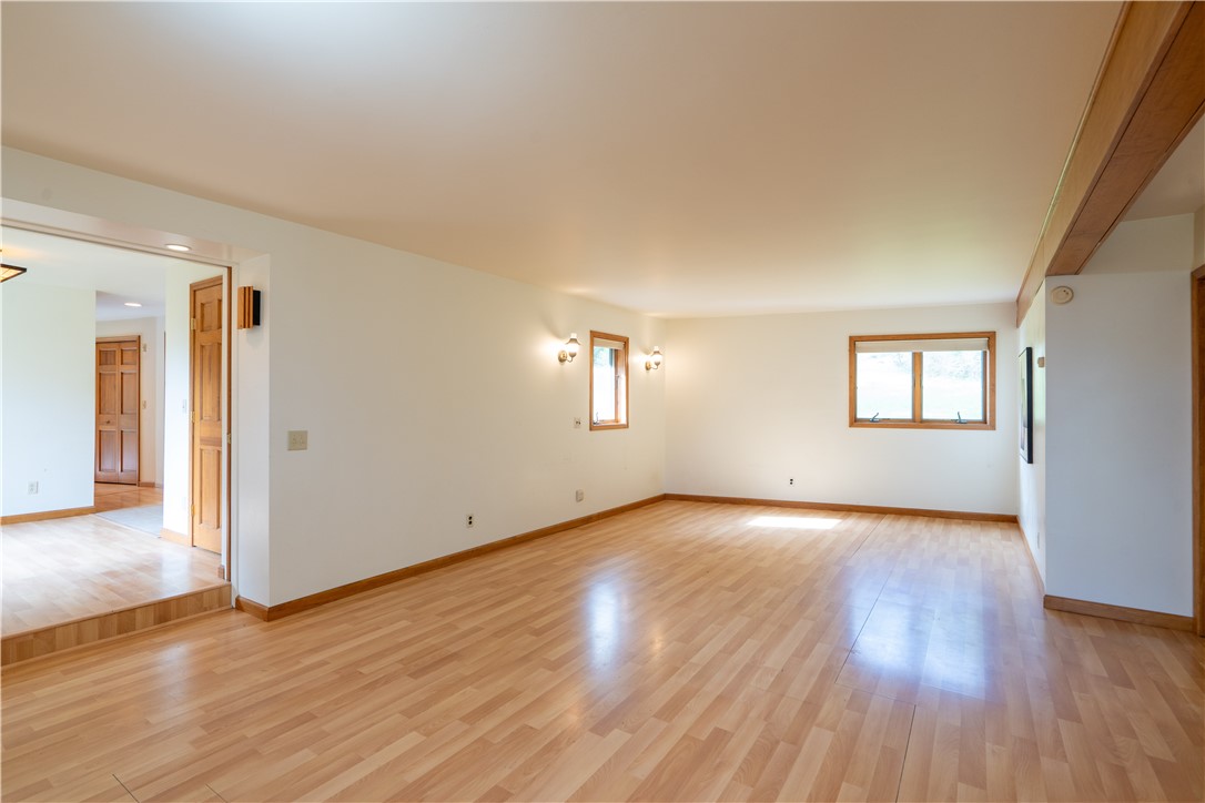 5993 Lawrence Hill Road