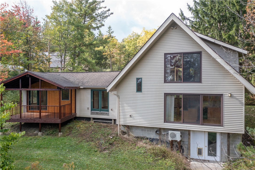 5993 Lawrence Hill Road