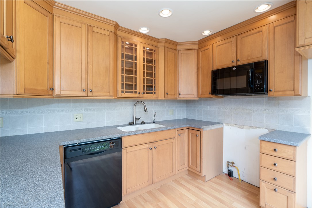 5993 Lawrence Hill Road