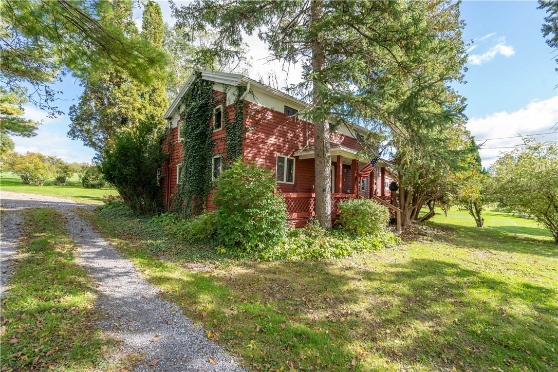 4389 South Road