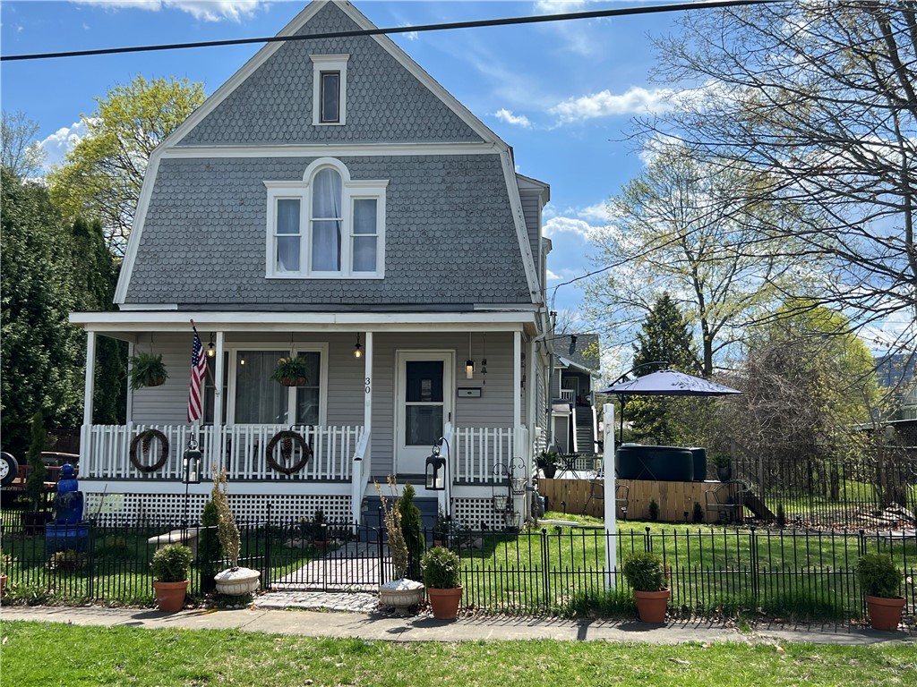 30 4th Street