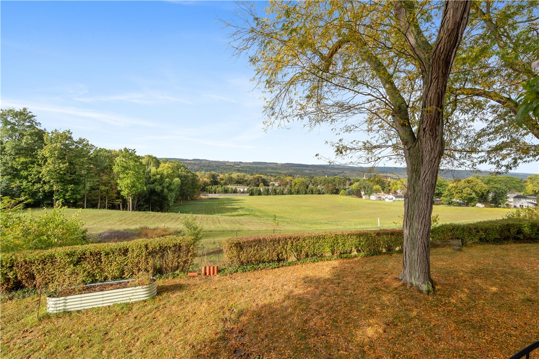 9692 Highland Avenue