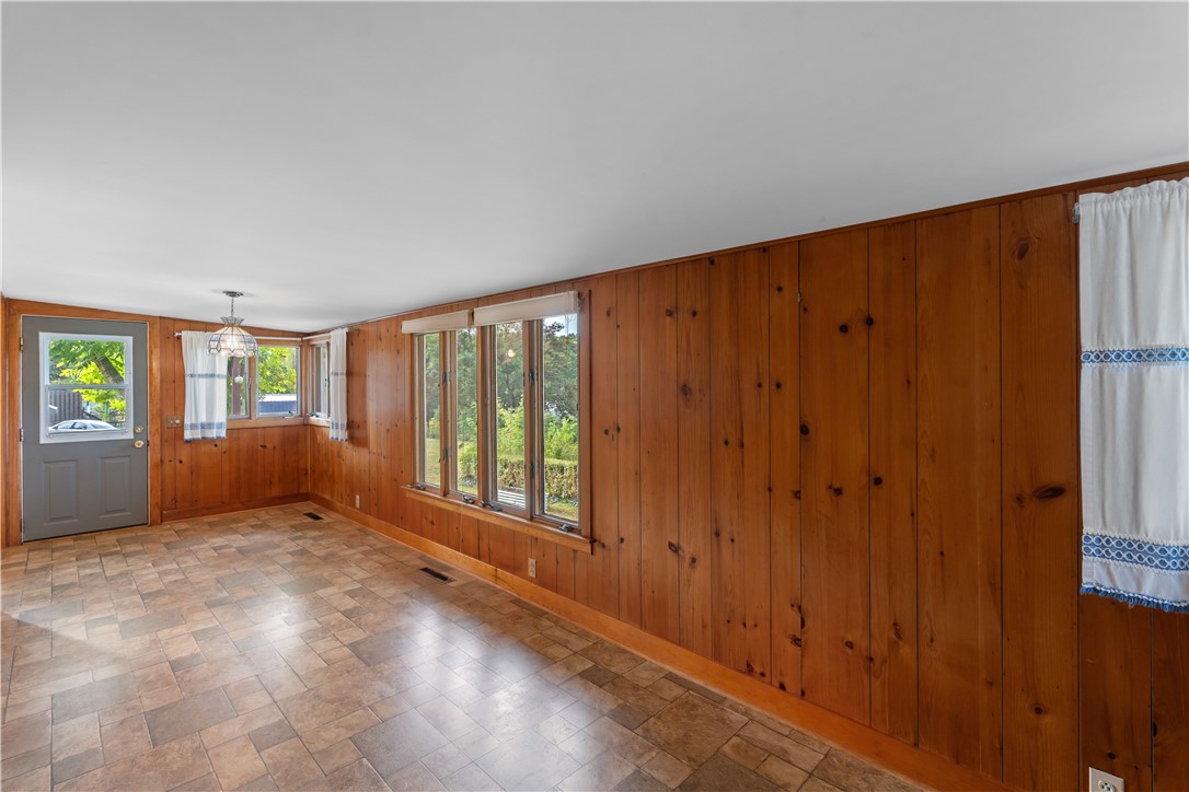 9692 Highland Avenue