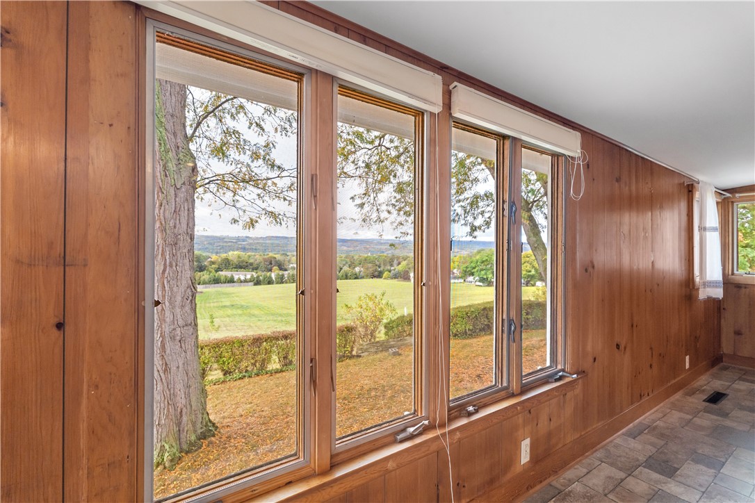 9692 Highland Avenue