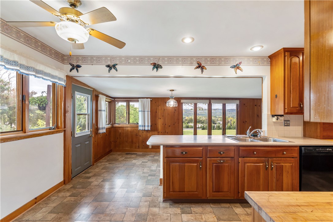 9692 Highland Avenue