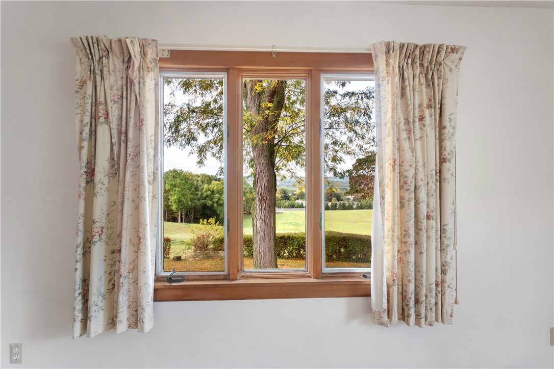 9692 Highland Avenue