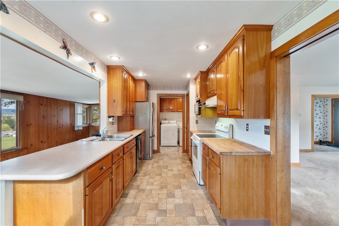 9692 Highland Avenue