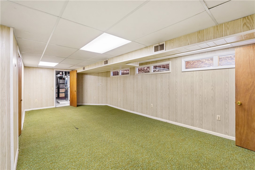 9692 Highland Avenue