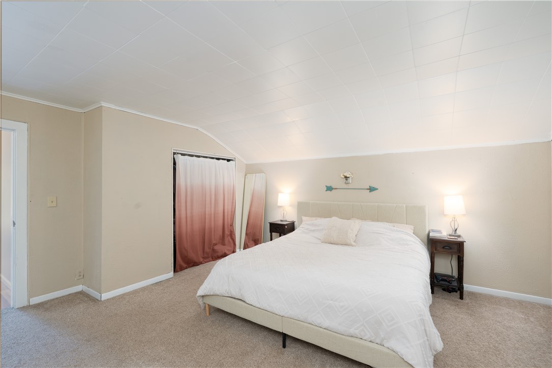 9092 Carney Hollow Road