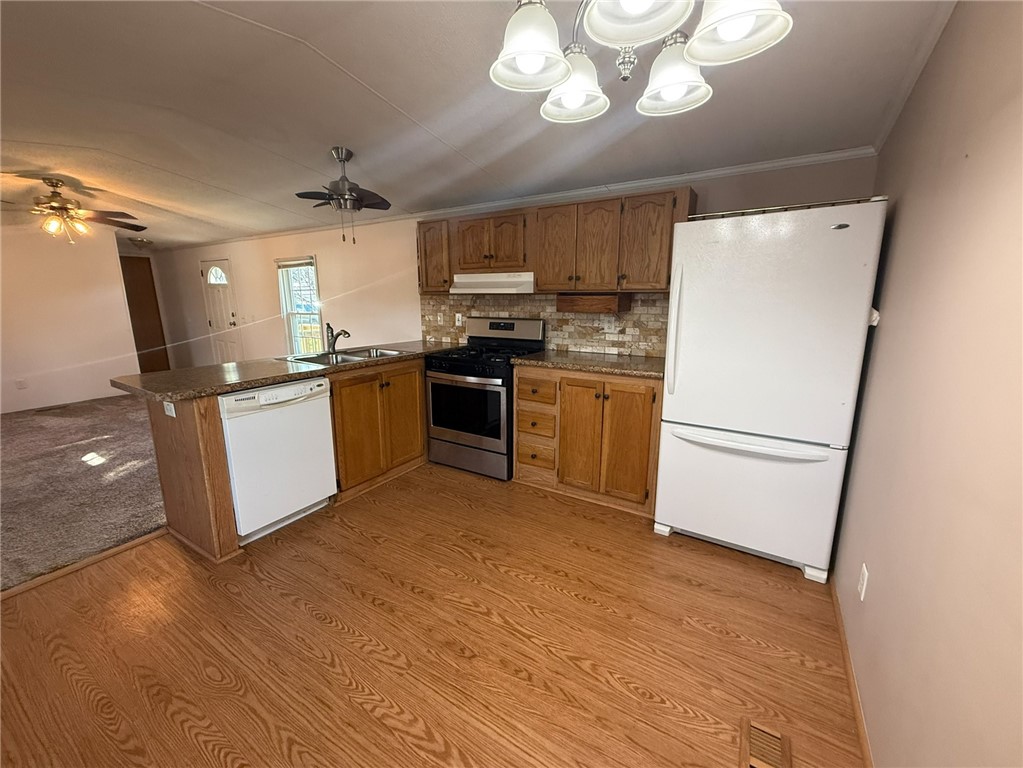 30 Valley View Court