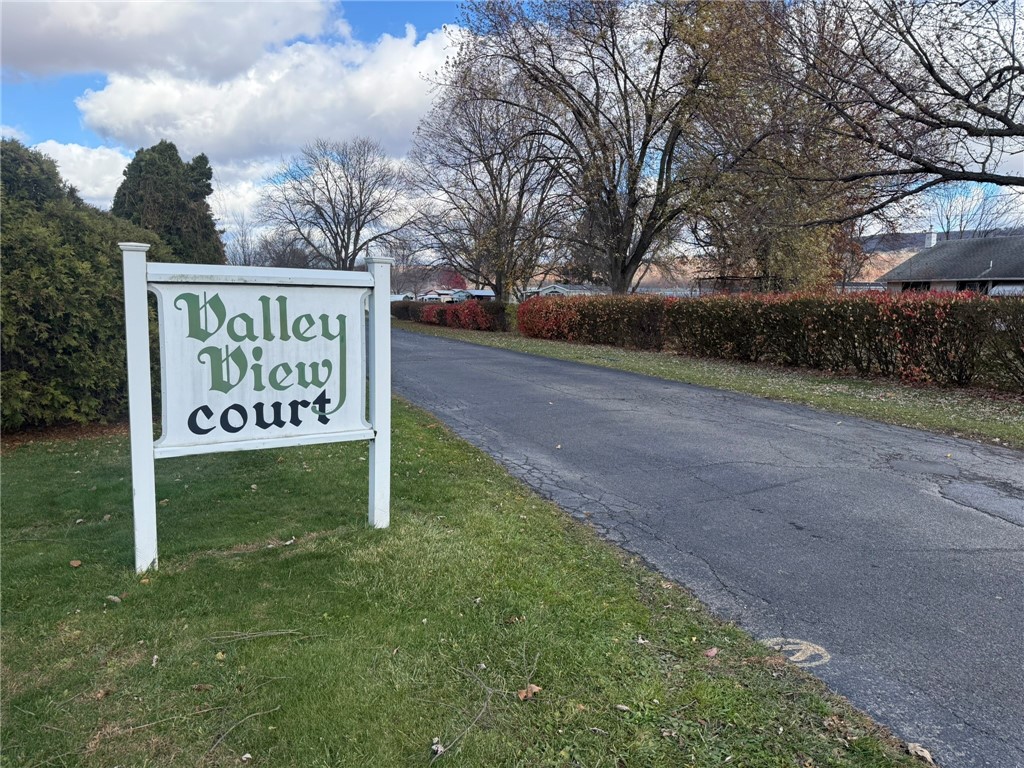 30 Valley View Court