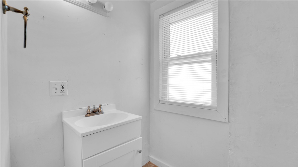 26 East Avenue