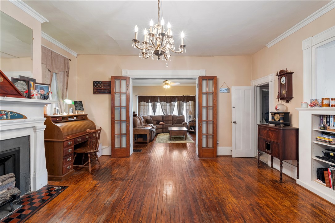 42 West Avenue