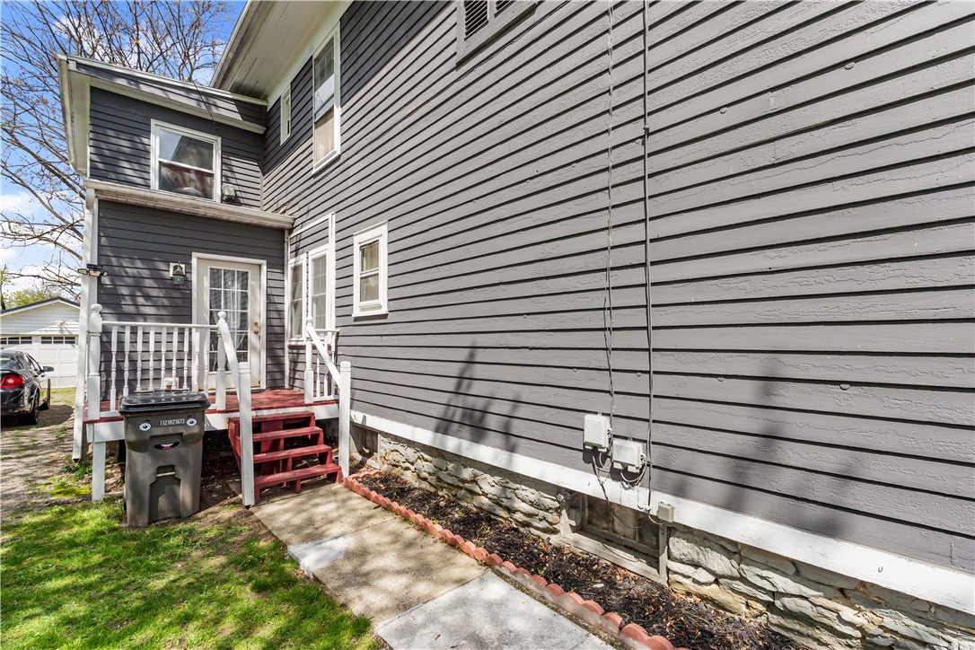42 West Avenue