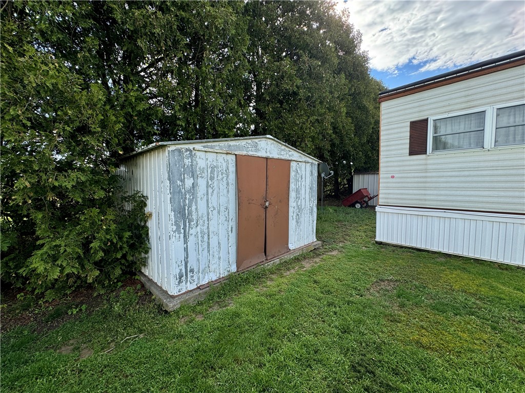 13 Marks Trailer Court