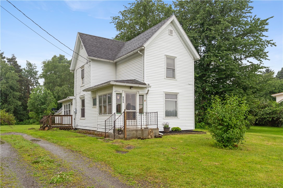 886 Main Street