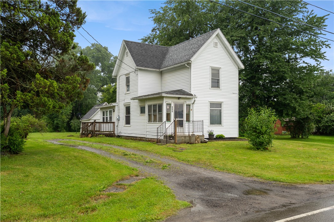 886 Main Street