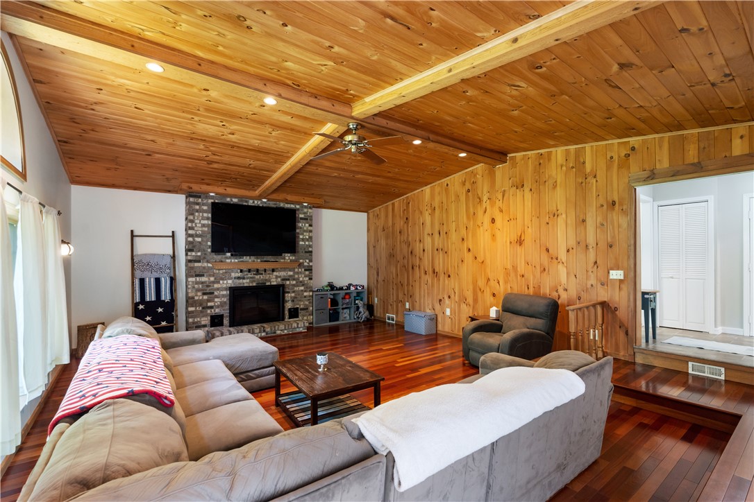 5452 Federal Road