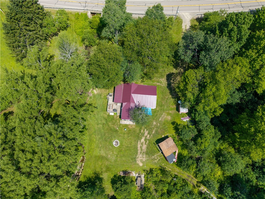 9052 County Road 15b