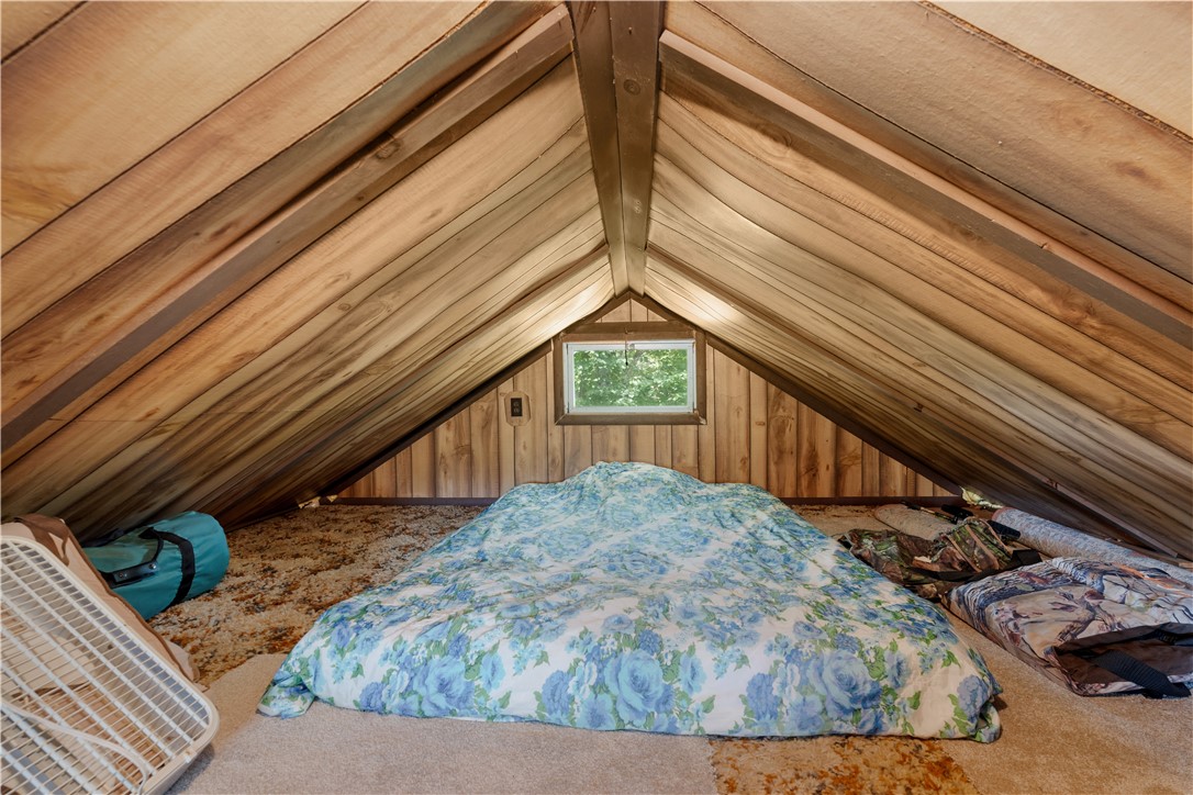 9052 County Road 15b